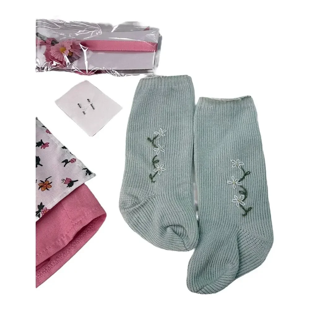 American Girl Felicity Spring Gown Pinner Apron Socks Pins Hair Flowers Pins Box - Picture 5 of 11